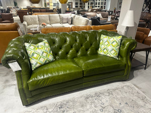 623 - Chesterfield Sofa - Factory Outlet